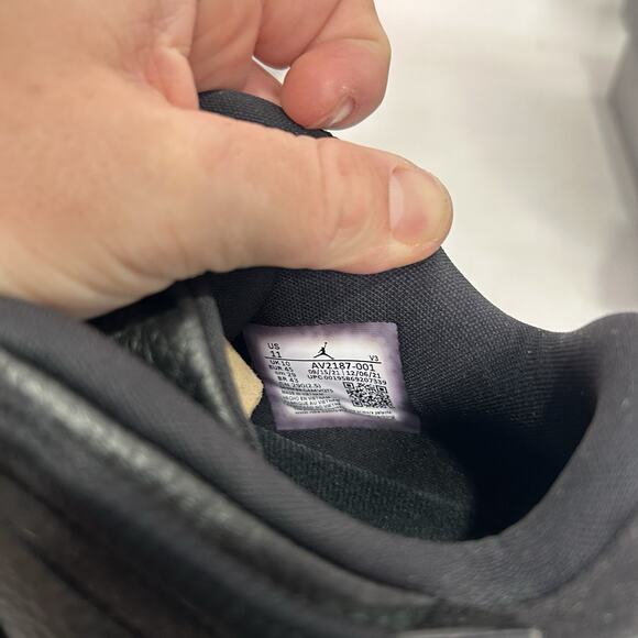 Nike Air Jordan 11 Retro Low OG “72-10” main image 6